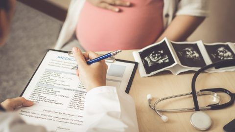 Beratung bei Mutterschaft geflüchteter Frauen